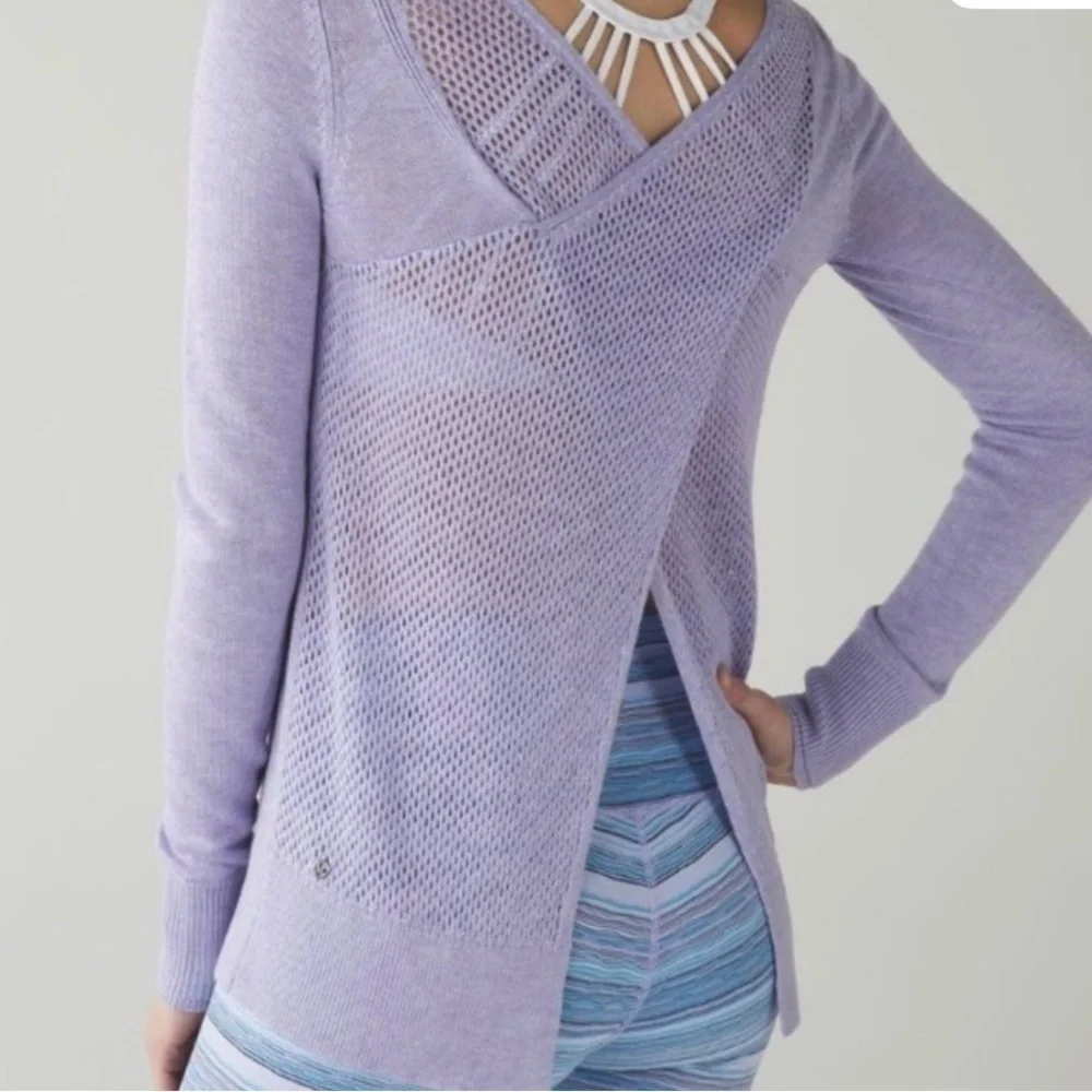 Lululemon YOGA 🧘 sunset savasana lilac open back sweater 6-8, Medium EUC
